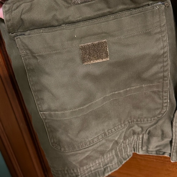 Vintage Van Heusen Outdoor Cargo Vest Jacket Men Size X-Large~Preowned - Picture 3 of 14